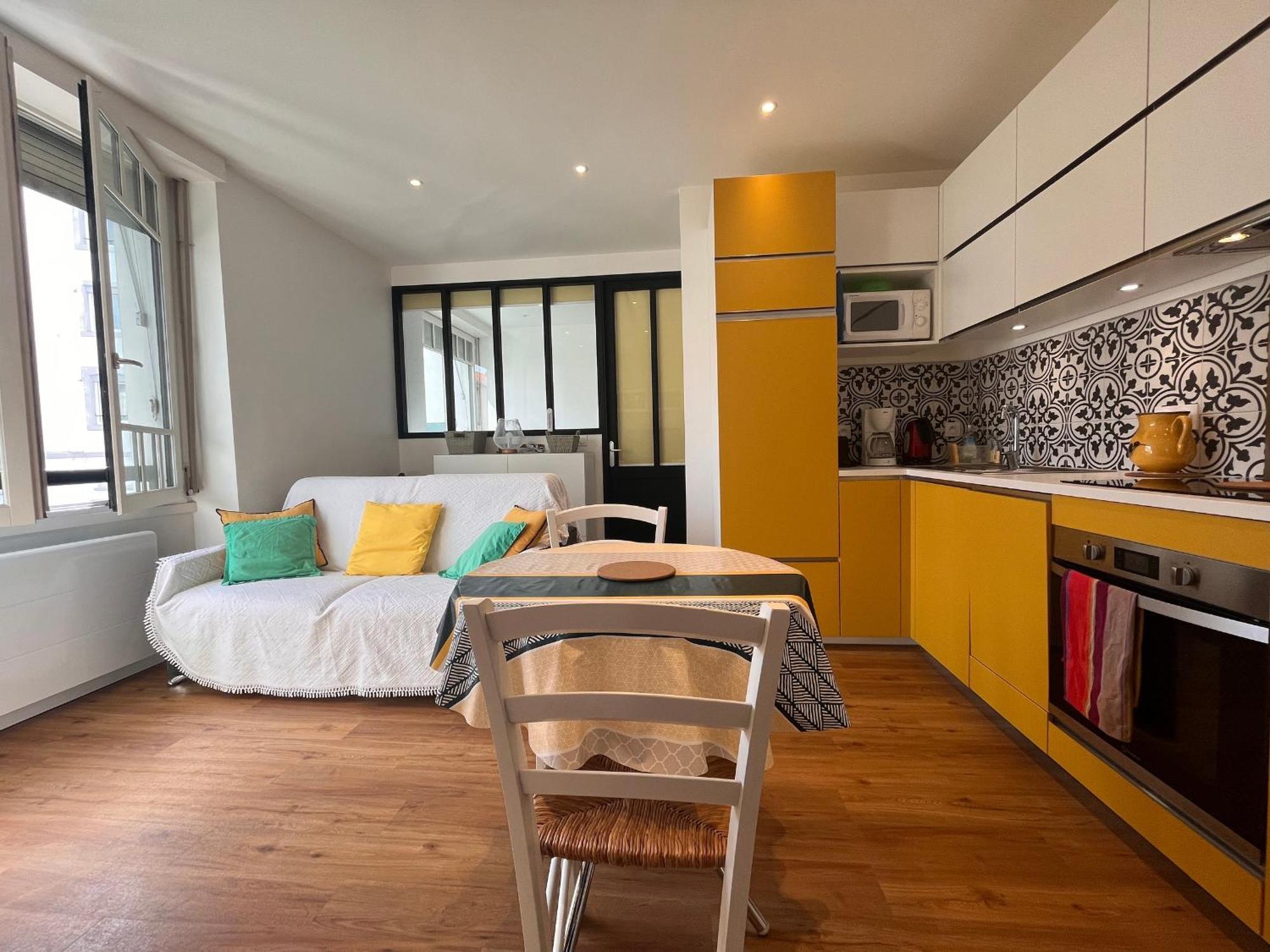 Appartement Lumineux 1 Chambre Au Coeur De Saint-Jean-De-Luz, Proche Plage Et Halles - Fr-1-239-890 Exterior foto